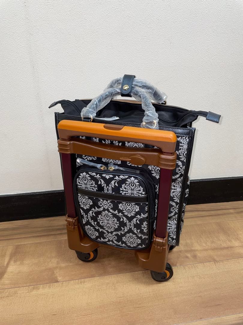 ◆未使用品◆ スワニーキャリーバッグ D-543 ダマスコ M18 ブラック色