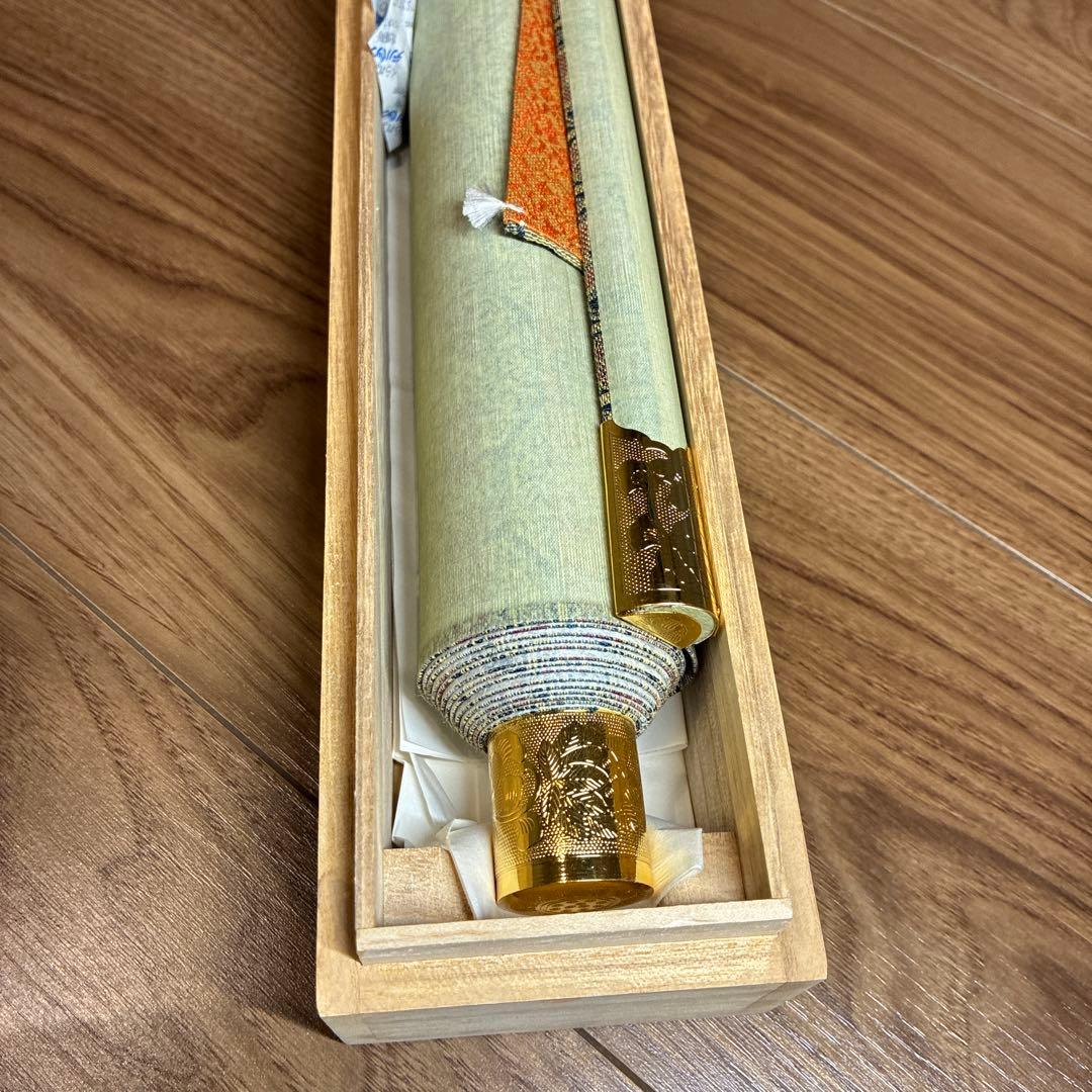長い巻物 木製ケース付き