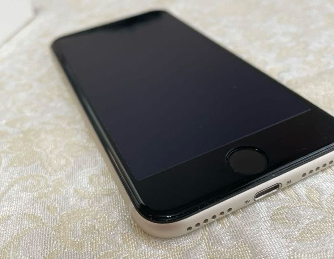 スマホ Apple iPhoneSE 第3世代 128GB スターライト 白