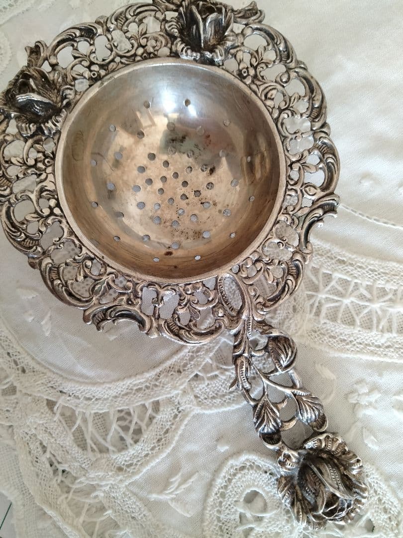 最終価格ヒルデスハイムの薔薇、ティーストレーナー、美品、稀少品、８３５シルバー