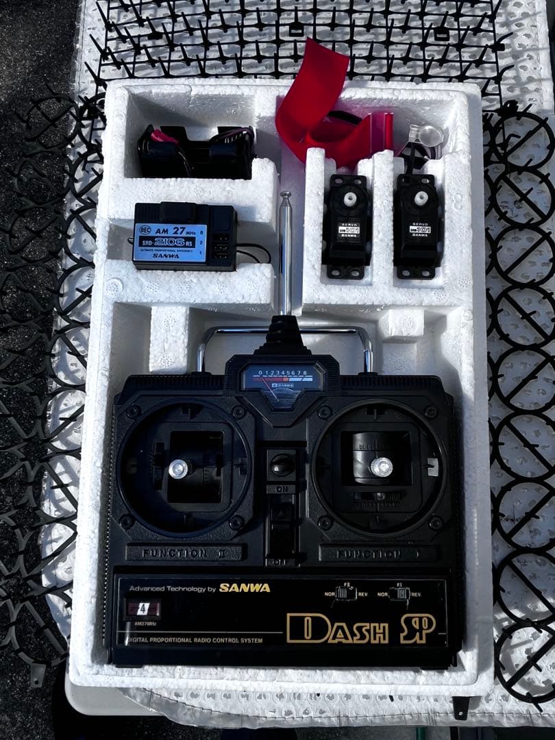 Futaba DASH P コントローラーとラジコンカーセット