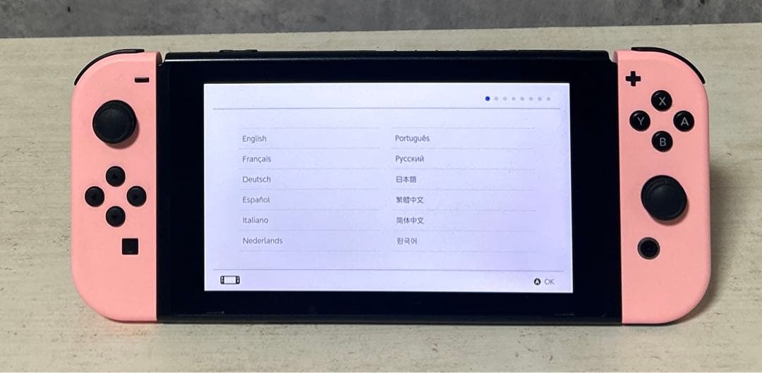 Nintendo Switch 本体　スイッチ　ピンクコントローラー