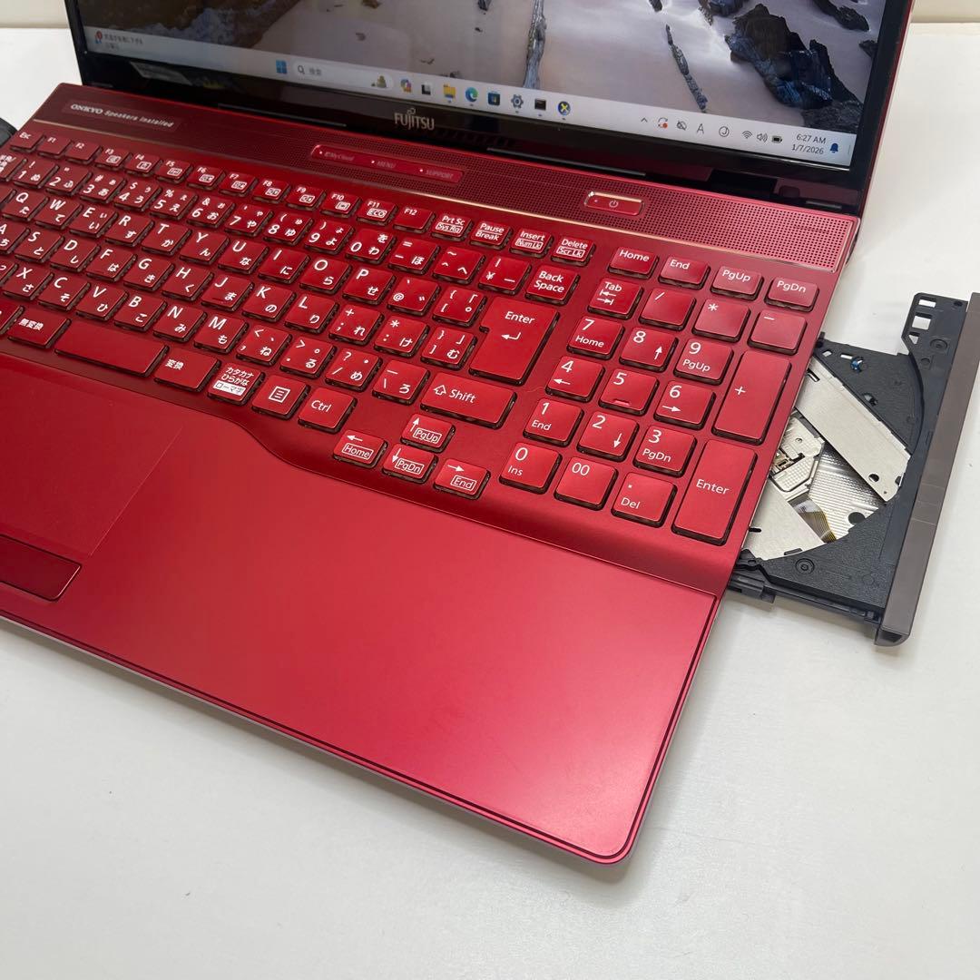 #703 富士通 Lifebook WA3/D1 i7-8565U 8GB