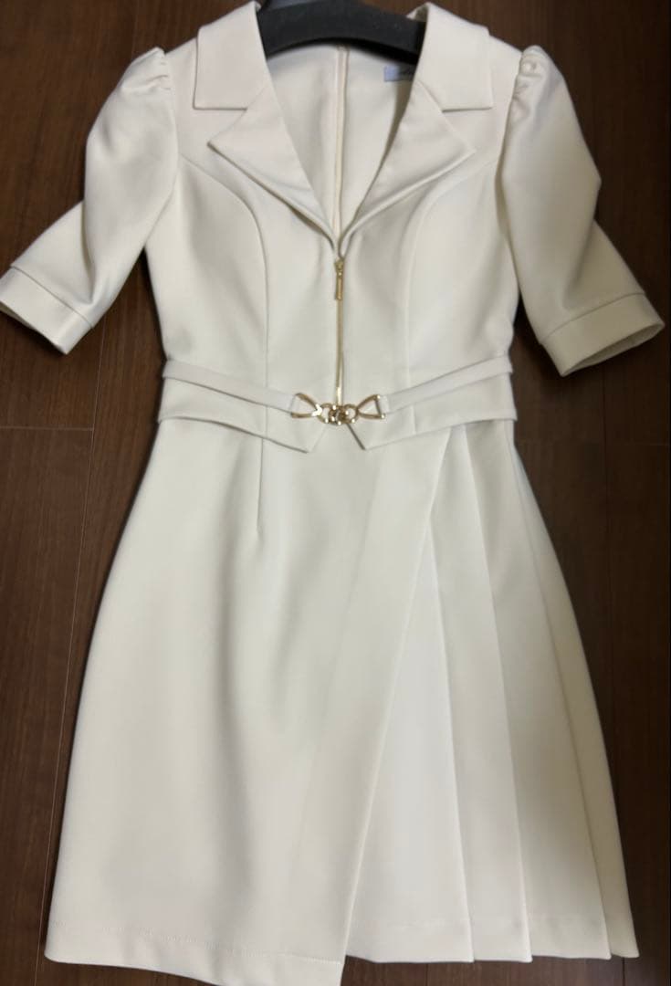 新品、未使用　アンディ　ドレス　Sサイズ