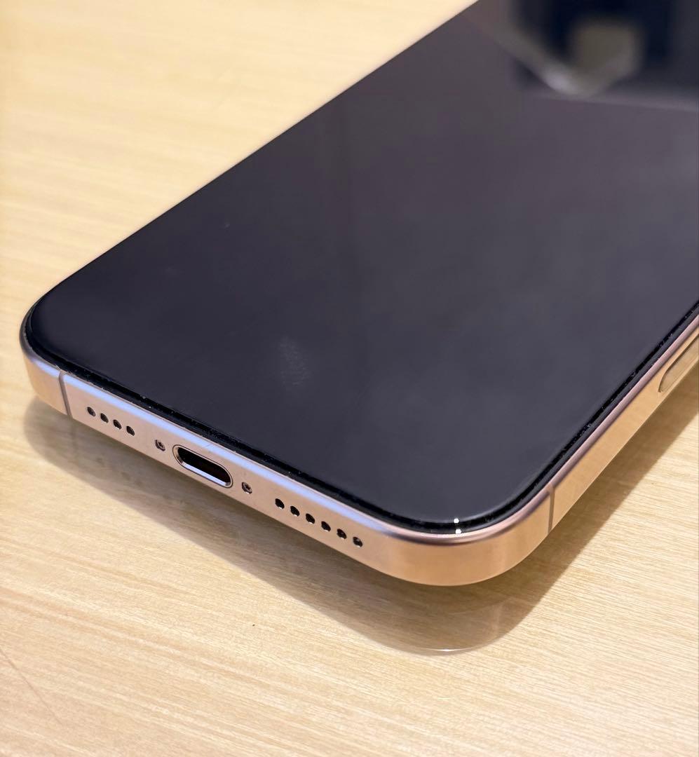 超美品 iPhone 16 Pro Max 256GB 保証付