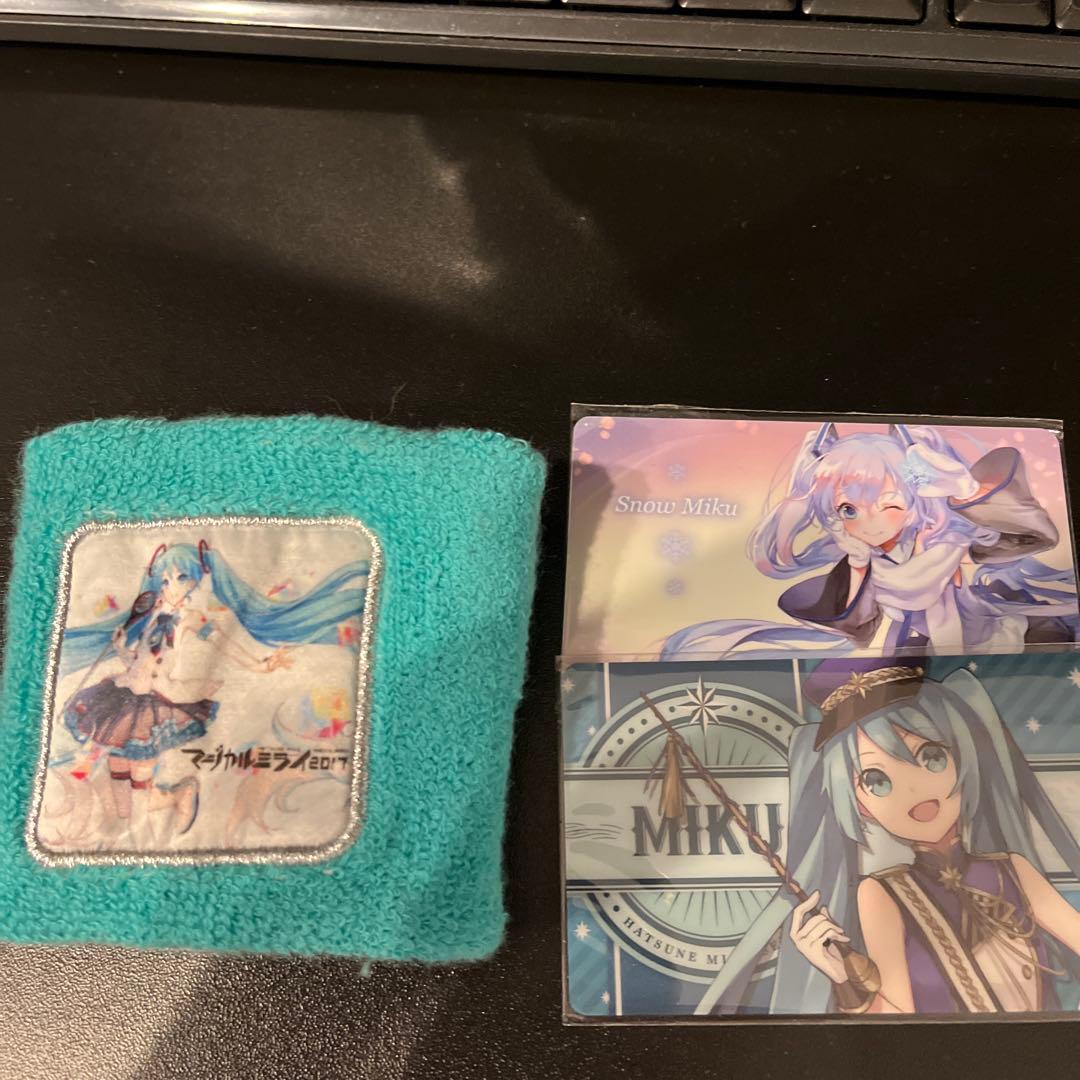 つ*ん様 初音ミク　グッズまとめ売り　マジカルミライ2017 リストバンド　カー