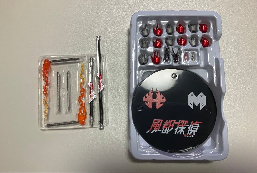 【中古品】S.H.Figuarts 真骨頂 仮面ライダーWヒートメタル 風都探偵