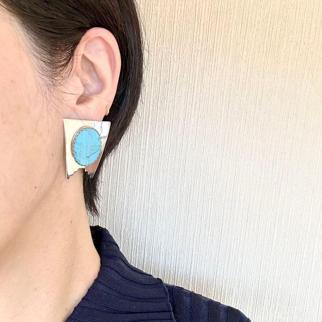 ヴィンテージ！Silver Inlaid Howlite Studs ピアス