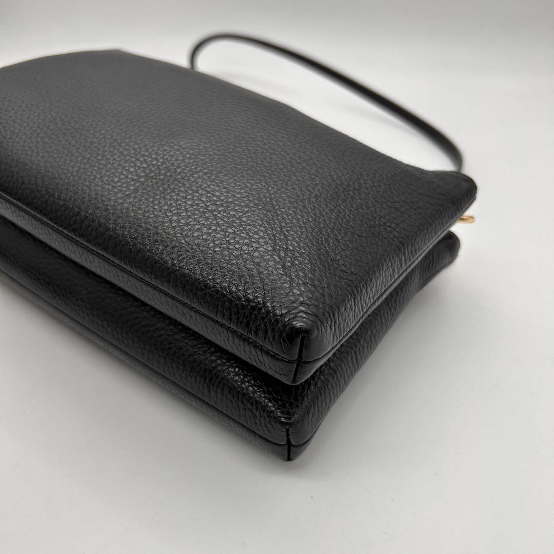 極美品　COACH　コーチ　ショルダーバッグ　二層　黒　レザー　ロゴ　斜め掛け◎