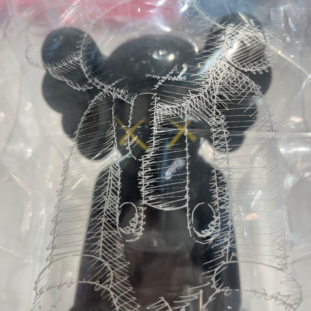 【M3】KAWS Small Lie Companion Black
