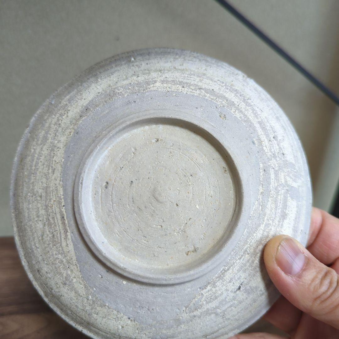 美濃白瓷皿（平安時代）発掘品