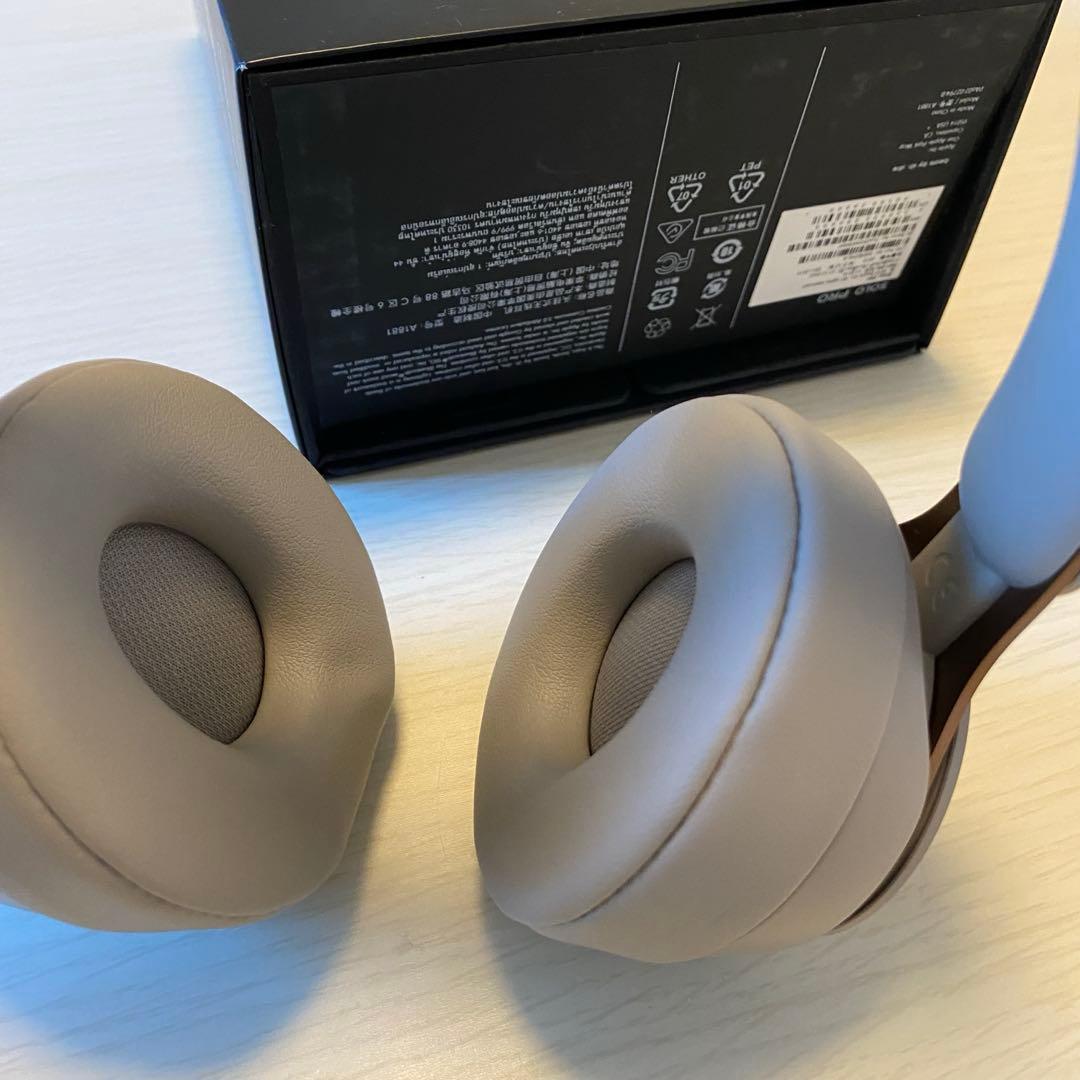 SOLO PRO ワイヤレスヘッドホン