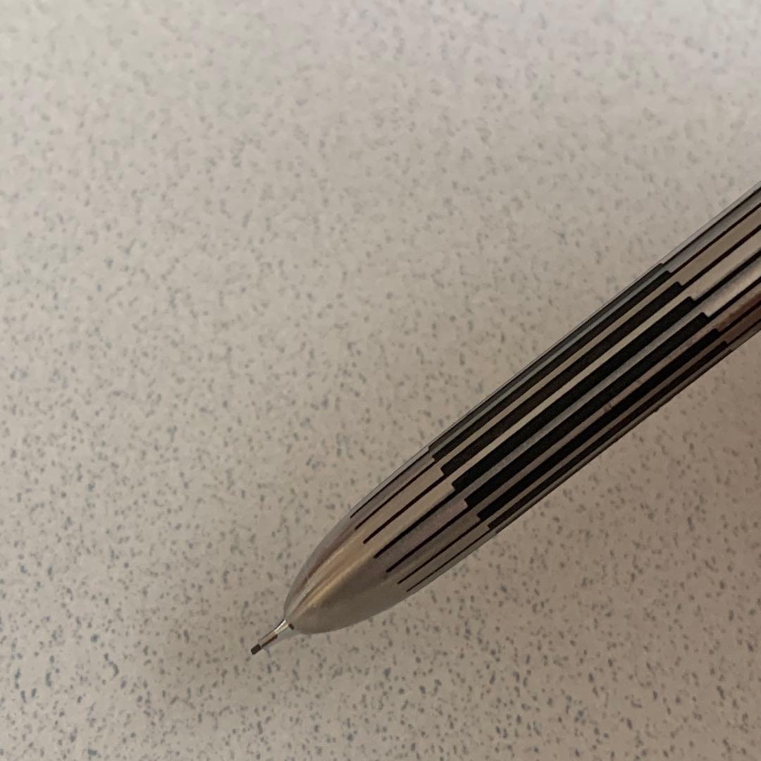 りゅ様用　パイロット　2＋1 蝕刻仕様　多機能ボールペン