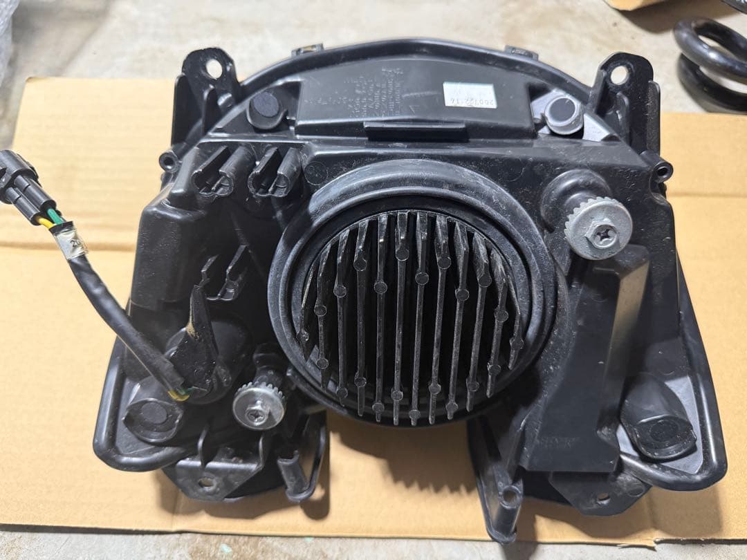 シグナスx5型　ヘッドライト