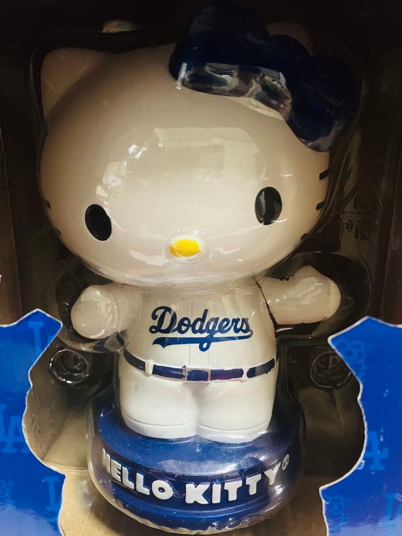 新品未開封　激レア⭐︎ドジャース ハローキティ ライトアップボブルヘッド　大谷翔平
