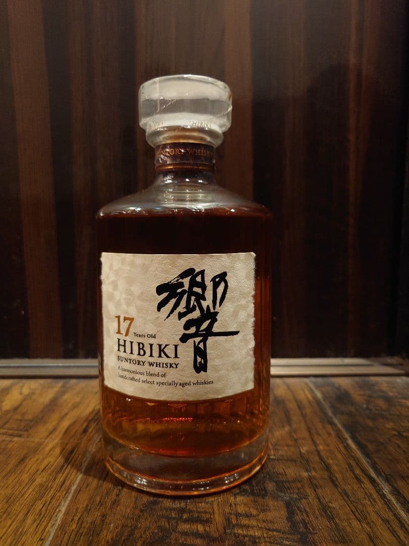 響 17年 ウイスキー 700ml