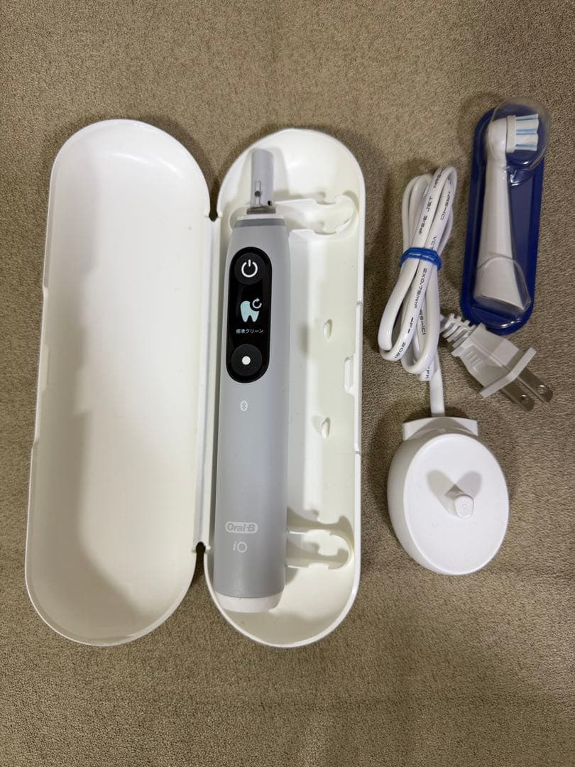 本日限り値下げ　電動歯ブラシ BRAUN io6