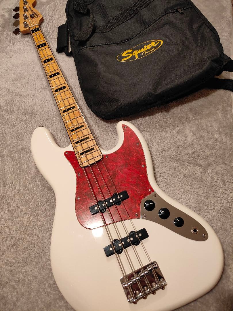 ベース Squier Vintage Modified 70's Jazz Bass