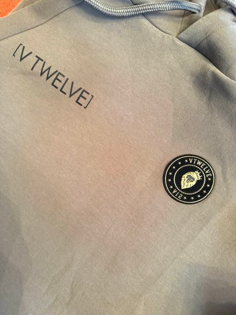 V12 フードスウェット♡レディース♡サイズ1♡カーキ