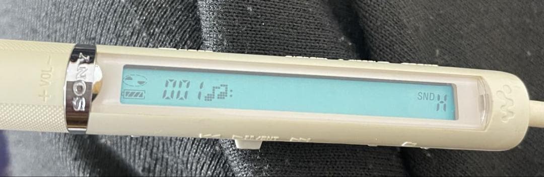 【現状品】MDウォークマン　MZ-E630 ★ MDプレーヤー ポータブル