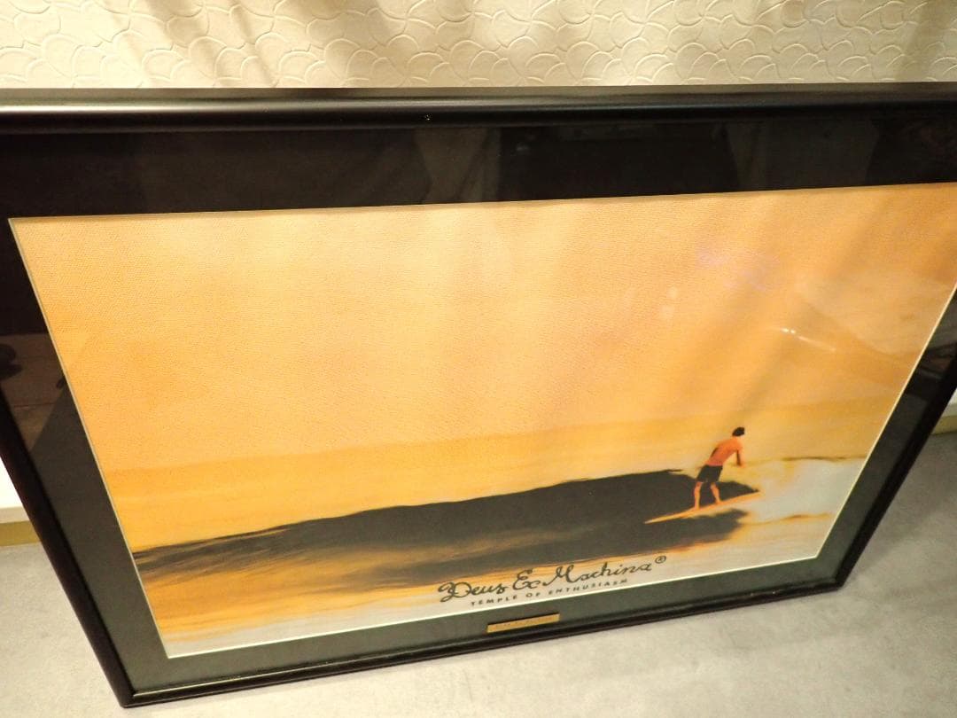 Deus Ex Machina California shop ディスプレイ額装