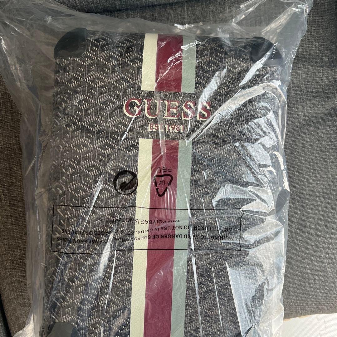 新品 GUESS-ゲス Wilder 18 in 8-Wheeler CHG