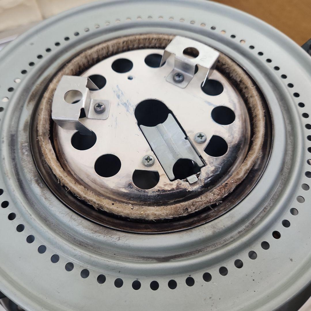 送料無料❤2013⑨️⭕️コロナ ホワイト 石油ストーブ 安全ガード付き