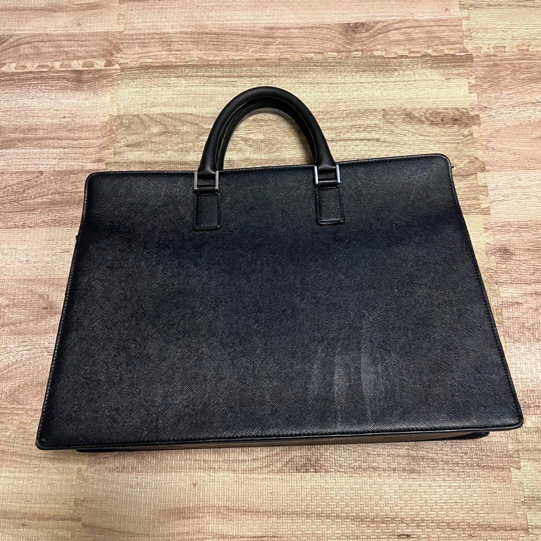 BURBERRY 黒 ビジネスバッグ