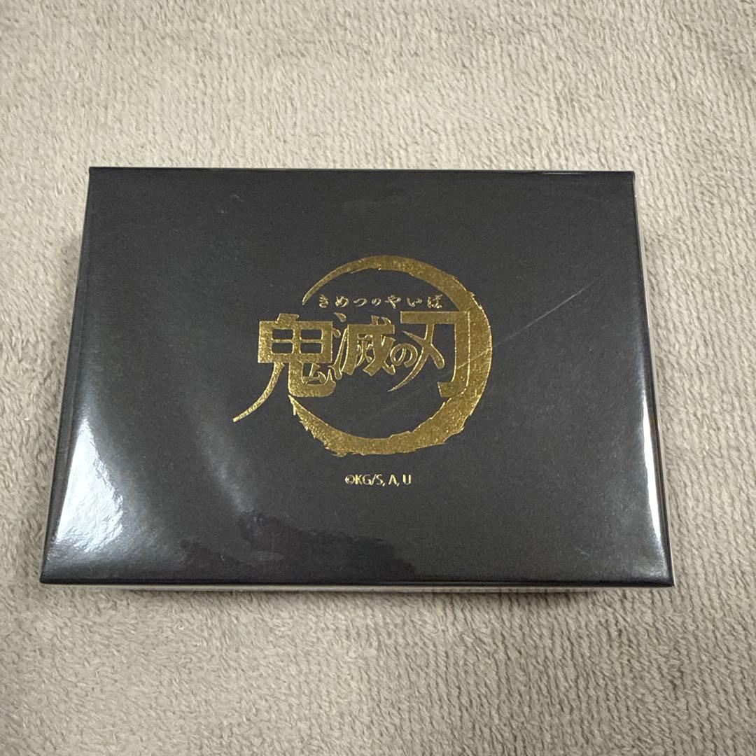 鬼滅の刃 レザーシリーズ　リール付きパスケース　プレミアムバンダイ　煉獄杏寿郎