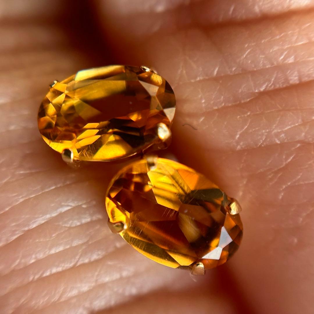 新品未使用　k18 シトリン　0.35ct×2 18金　スタッド　一粒ピアス