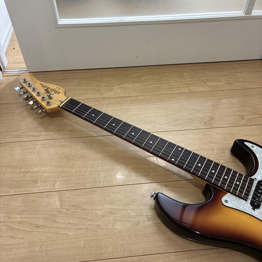 調整済み　いい音　Elioth S305 上位機種　ストラトキャスタータイプ