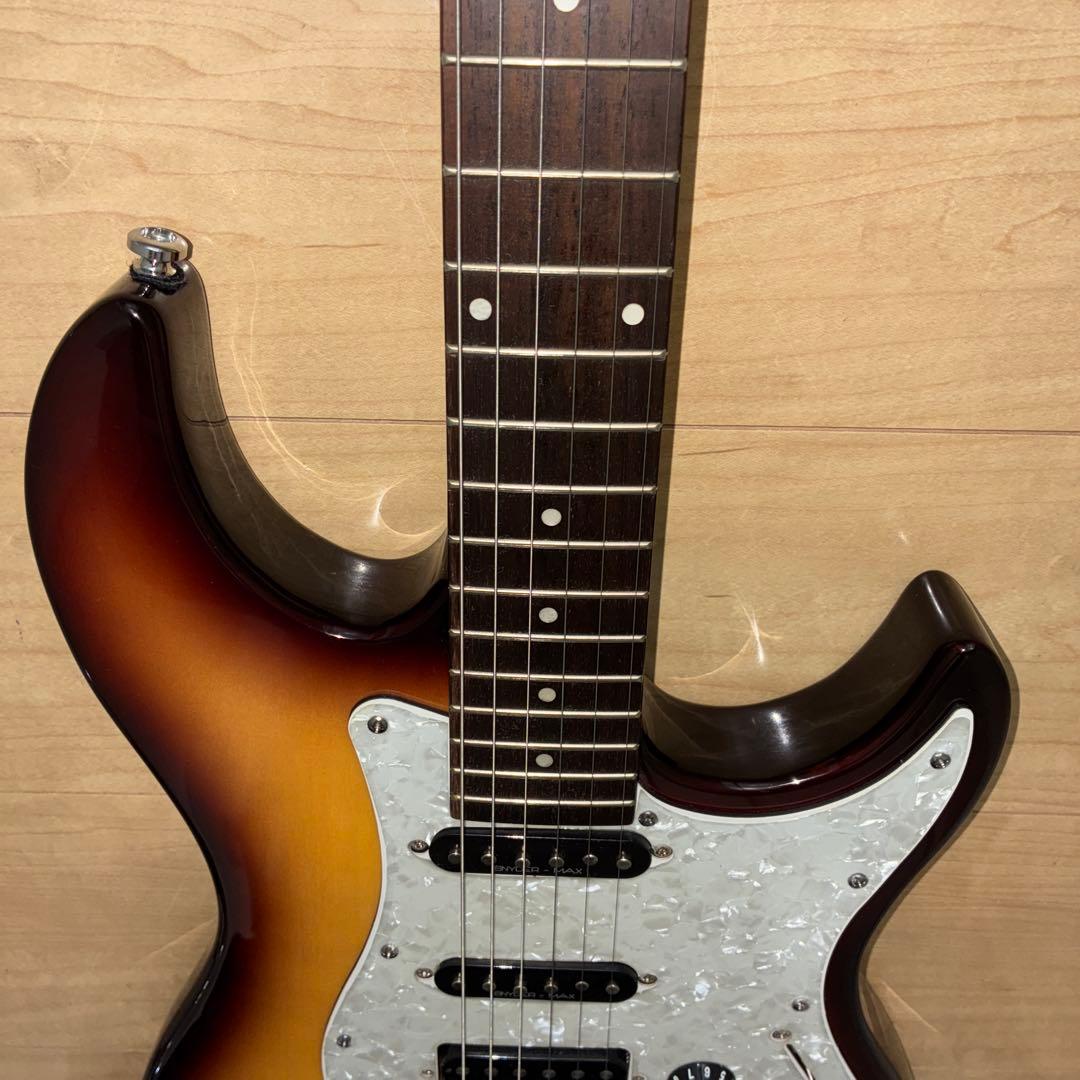 調整済み　いい音　Elioth S305 上位機種　ストラトキャスタータイプ