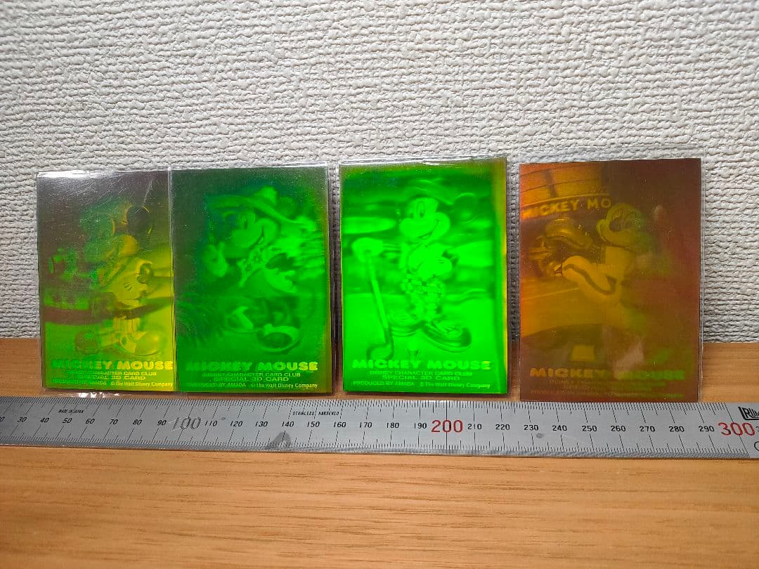 ミッキーマウス 3 D ホログラム カード　4枚
