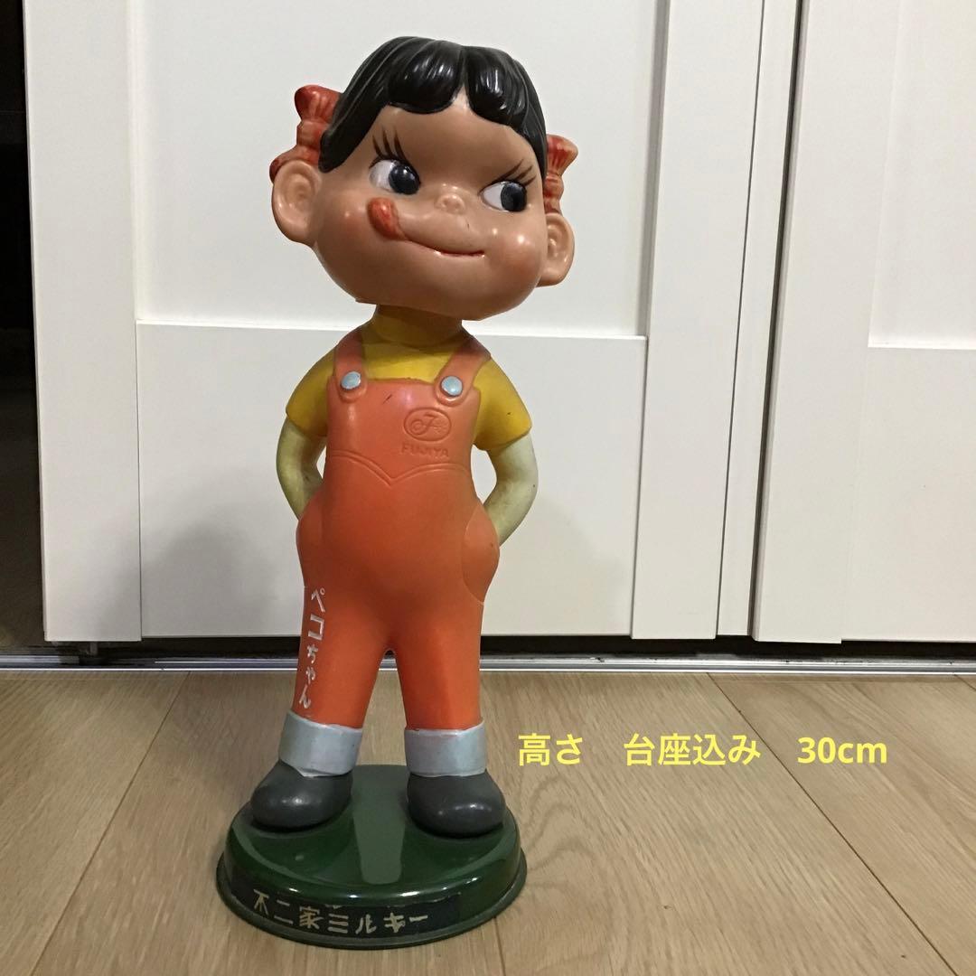 昭和レトロ　鉄製台座付き　首振り　手塗り　不二家ペコちゃん　 カウンター用