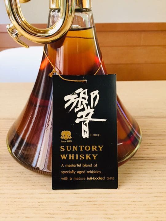 ★ サントリー 響 トランペット ウイスキー ★
