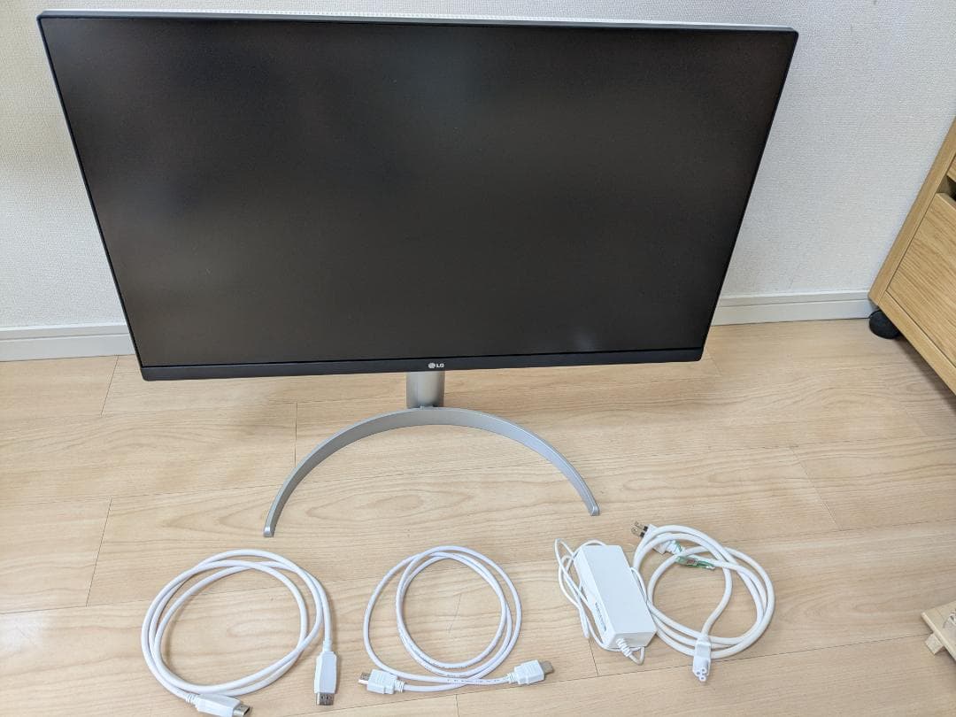 【banpon117117】LG 27インチ 4K 27UP650-W