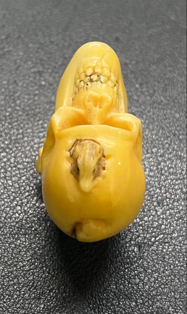 激レア！骸骨根付け 鼠 骨製 スカル 髑髏 時代物 アンティーク 古山 ボーン