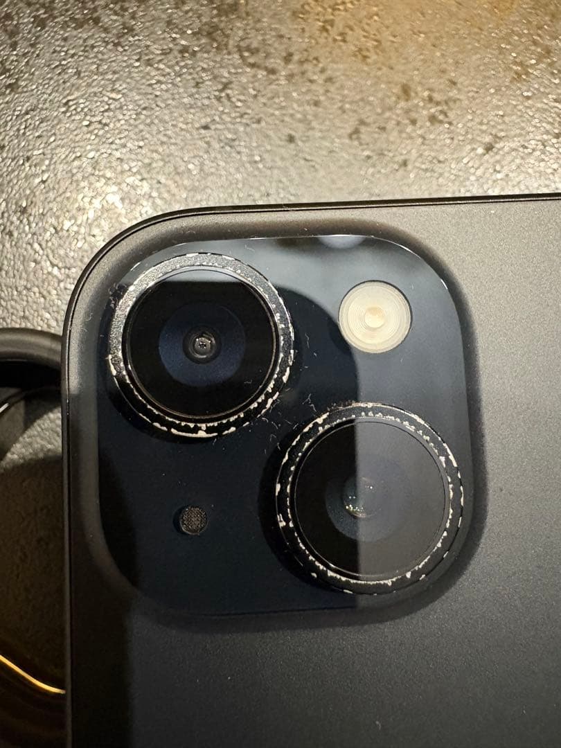 iPhone 15 256GB 本体　ブラック　SIMフリー　保護カバー付き