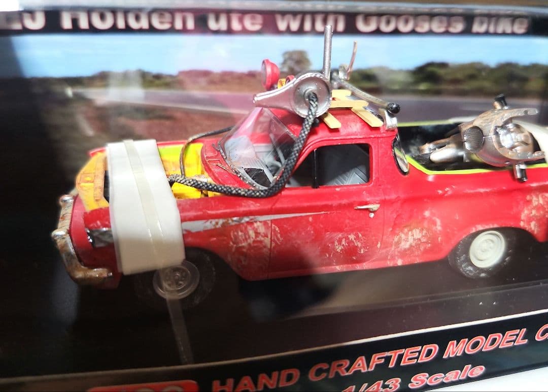 ACE 1/43 マッドマックス ホールデン EJ UTE & グースバイク