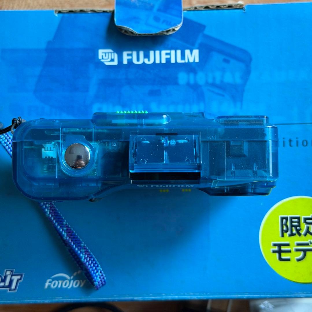 デジタルカメラ FUJIFILM CLIP-IT DS-10S special edition