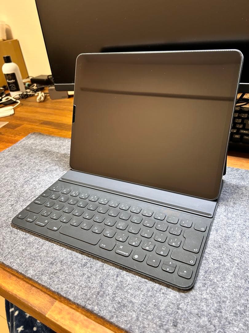 【セット】iPad Pro 12.9 第4世代 純正キーボード SSD 1TB