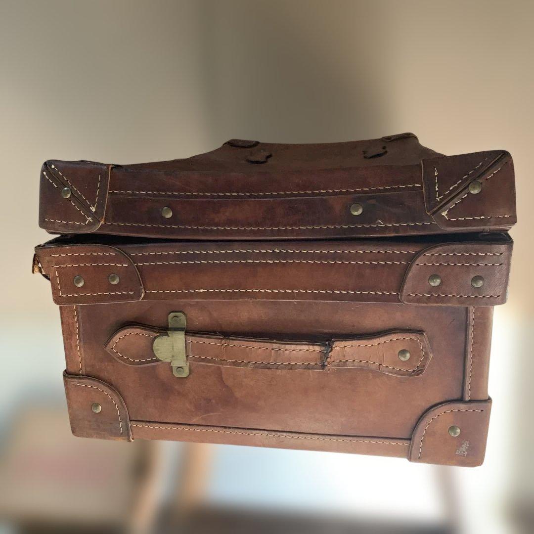 アンティーク/革トランク/重厚/収納ケース/ヴィンテージ/オブジェ/本日限定価格