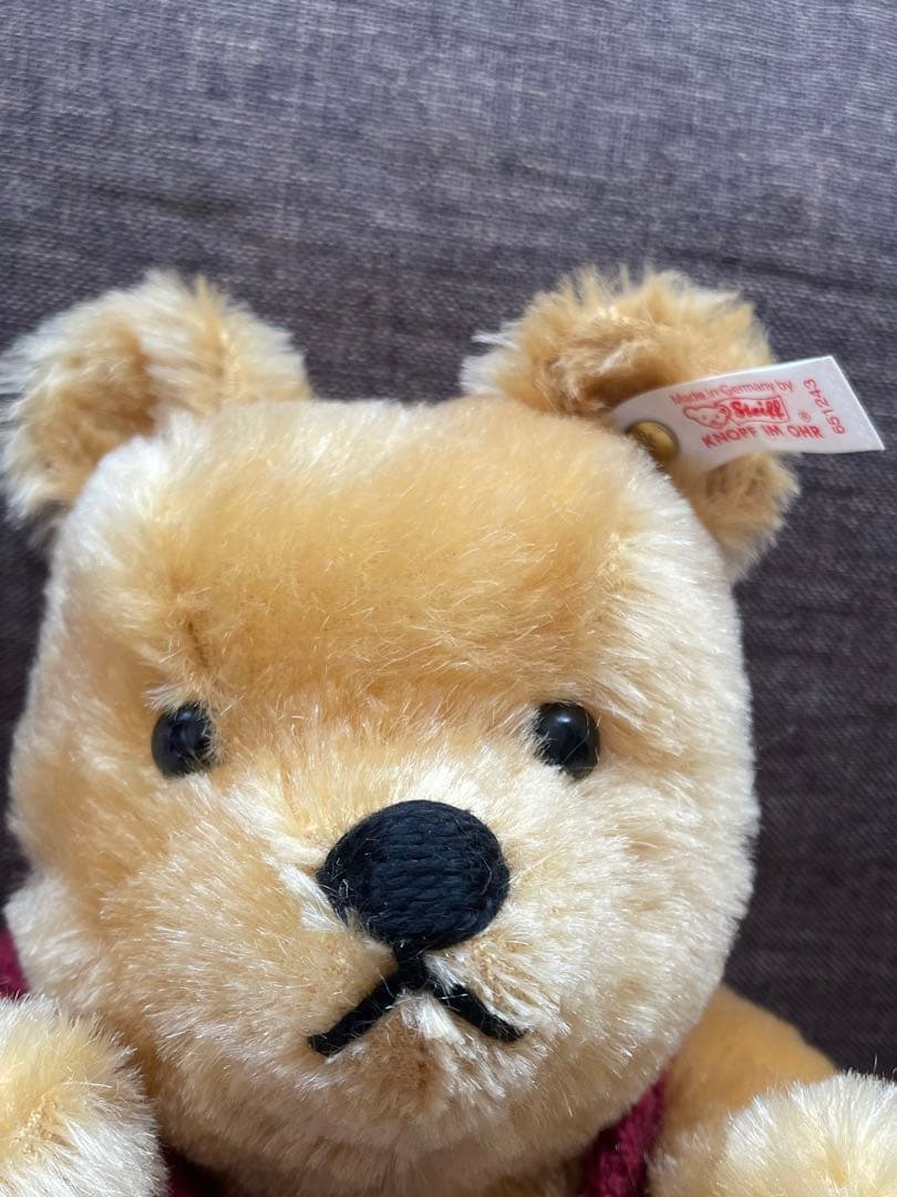 シュタイフ プーさん 限定ピンバッジ付き　1994 ディズニーワールド