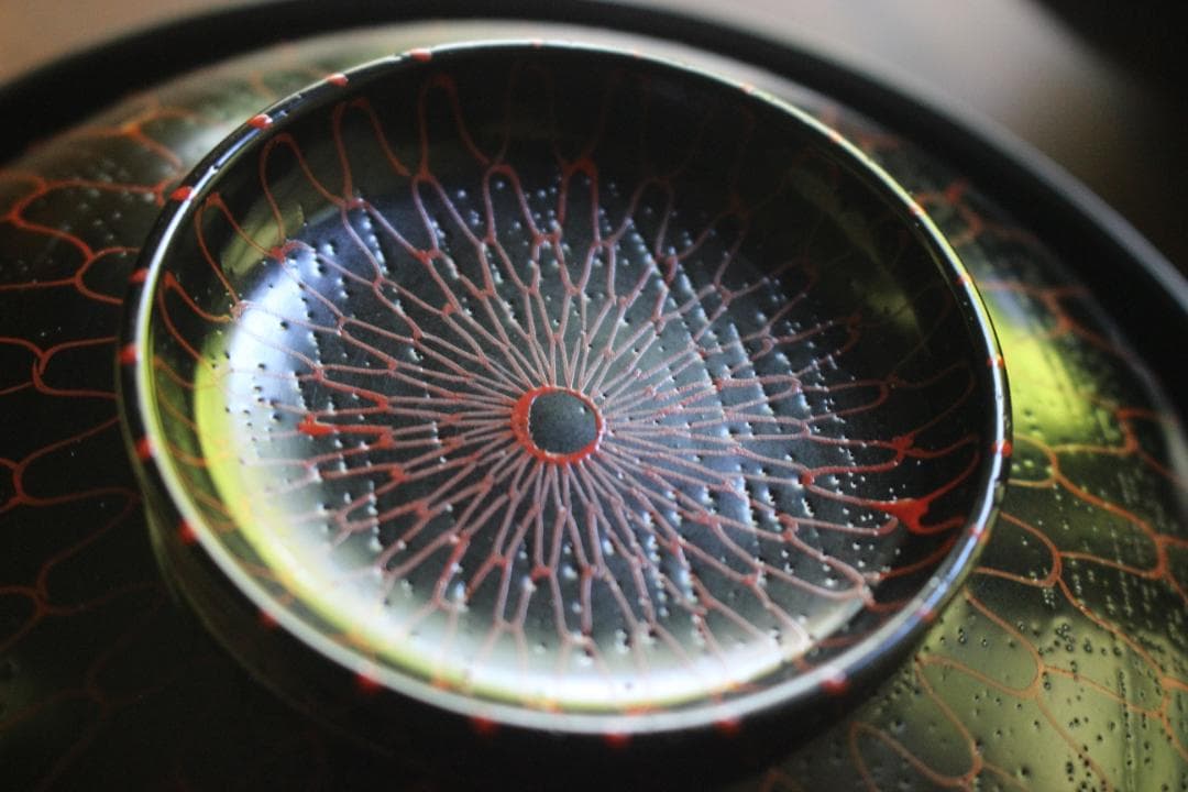 デッドストック！上質黒漆に極上網目蒔絵の映える煮物椀2点（検輪島塗蒔絵椀雑煮椀