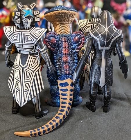 ウルトラマンコスモス＆登場怪獣・宇宙人（バンダイ）ソフビ１７体セット