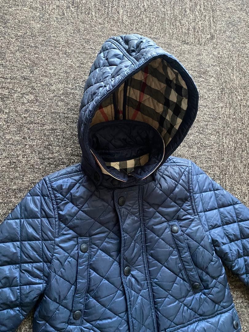 バーバリー　中綿キルティングジャケット　6Y