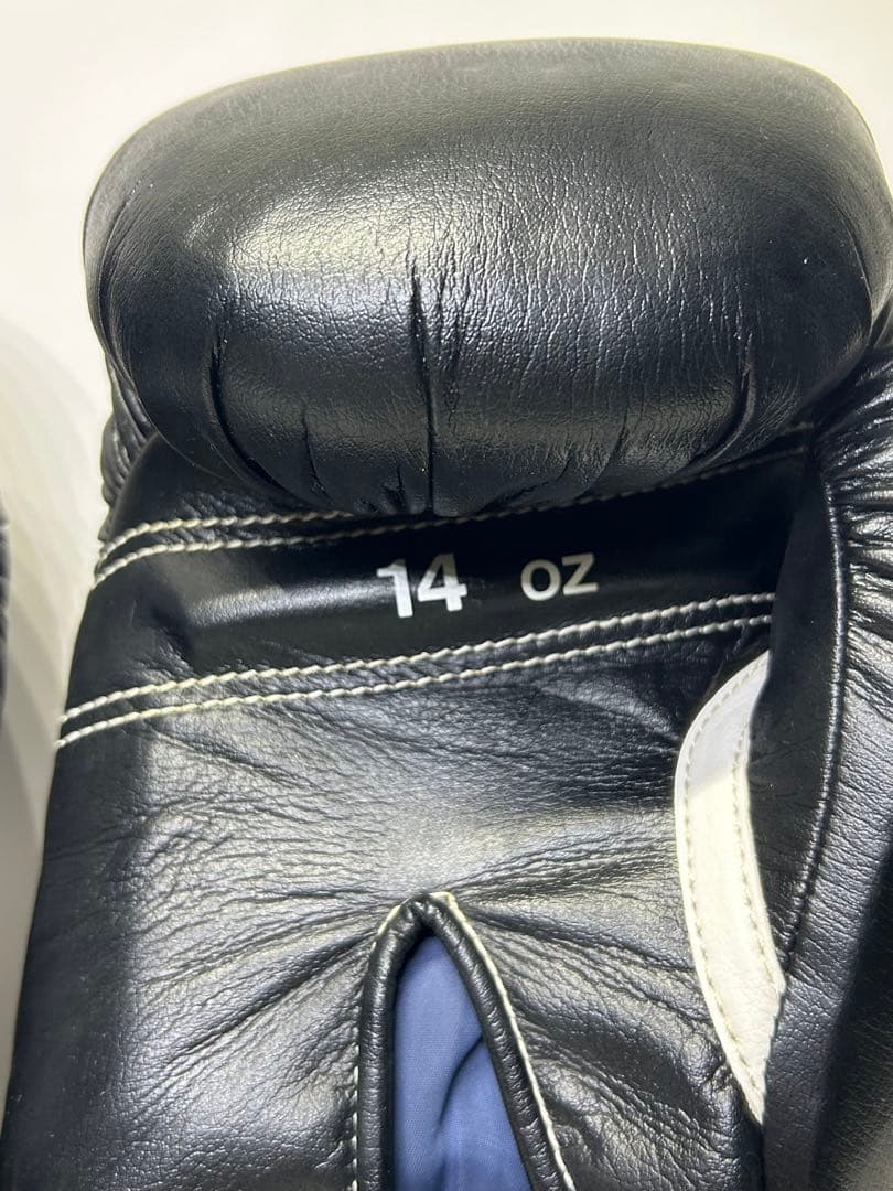 Winningベルト式14オンス黒グローブ/ボクシングトレーニング/ウイニング
