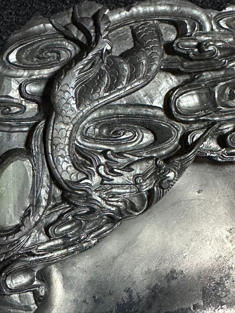 中国美術 端渓眼入雲龍文彫刻 唐木箱 重さ約993g 唐物 書道具