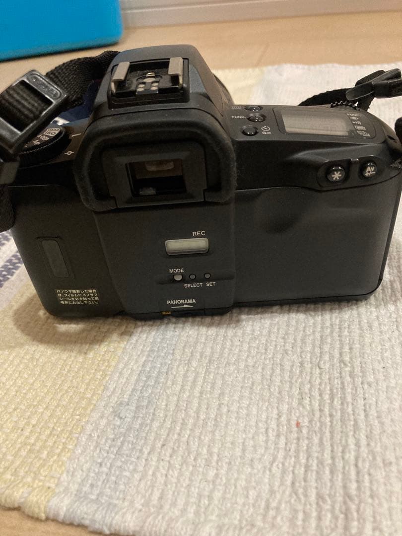 Canon EOS 一眼レフカメラ + レンズ2本　フィルム付き