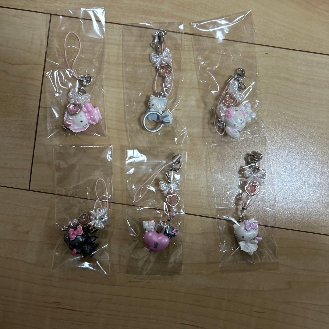 ハローキティ　シークレットストラップ　6個セット
